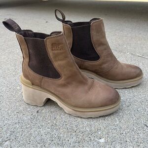 Sorel Women's Tan Chunky Heel Ankle Booties